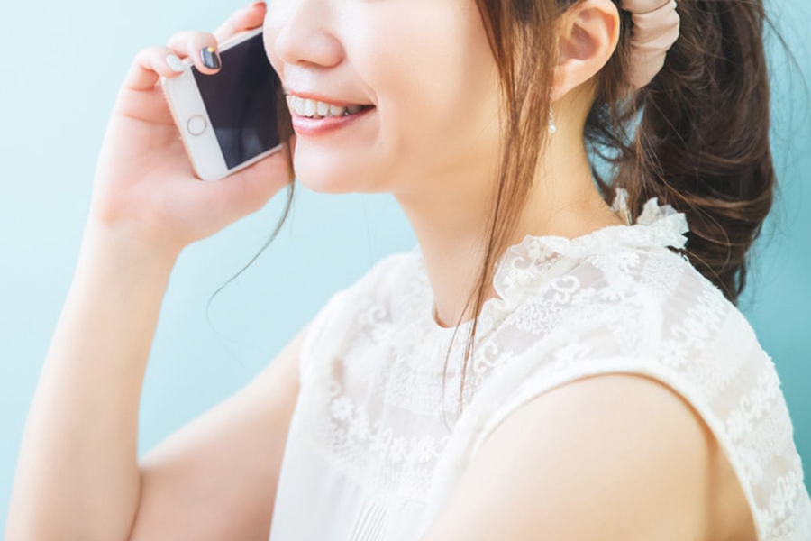電話で予約する